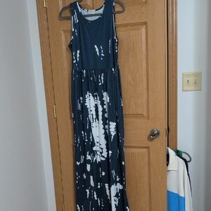 Sleeveless Navy and White Tie-Dye Maxi Dress